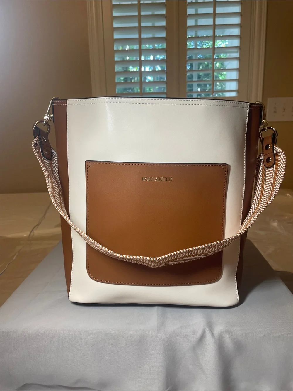 BOSTANTEN Women’s Soft Leather Hobo Bucket Shoulder Bag Two Toned Brown & Cream